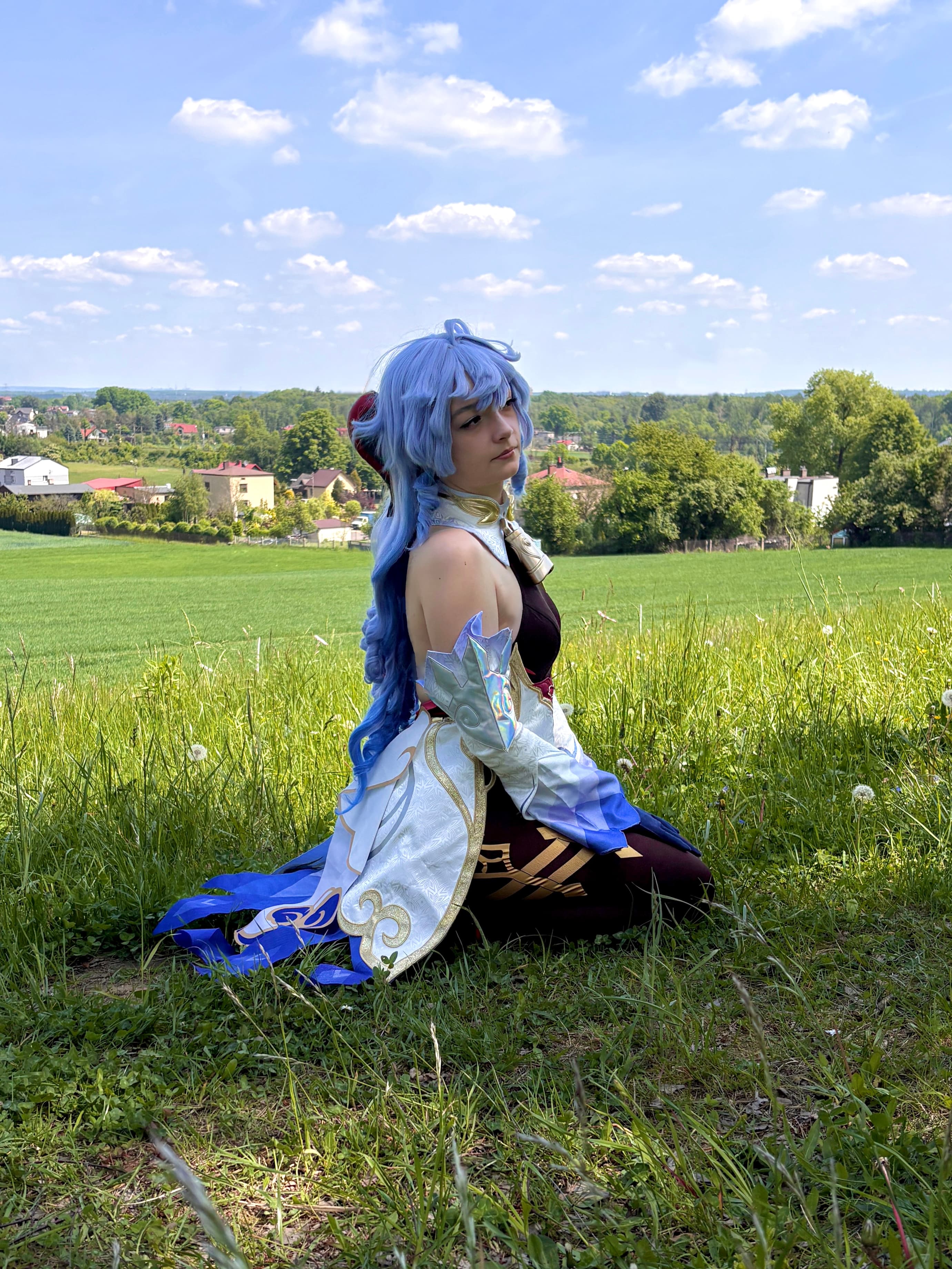 Zuzu w cosplayu Ganyu z gry Genshin Impact